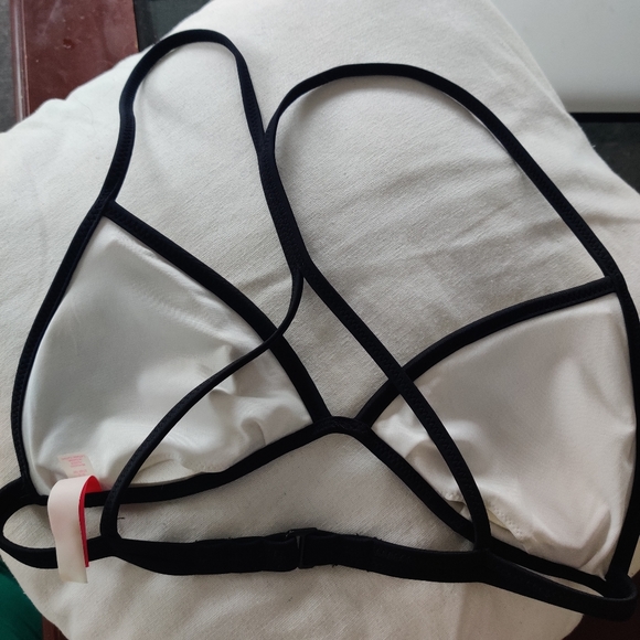 VICTORIA'S SECRET|| LEOPARD PRINT BIKINI TOP SIZE XS - Picture 2 of 11